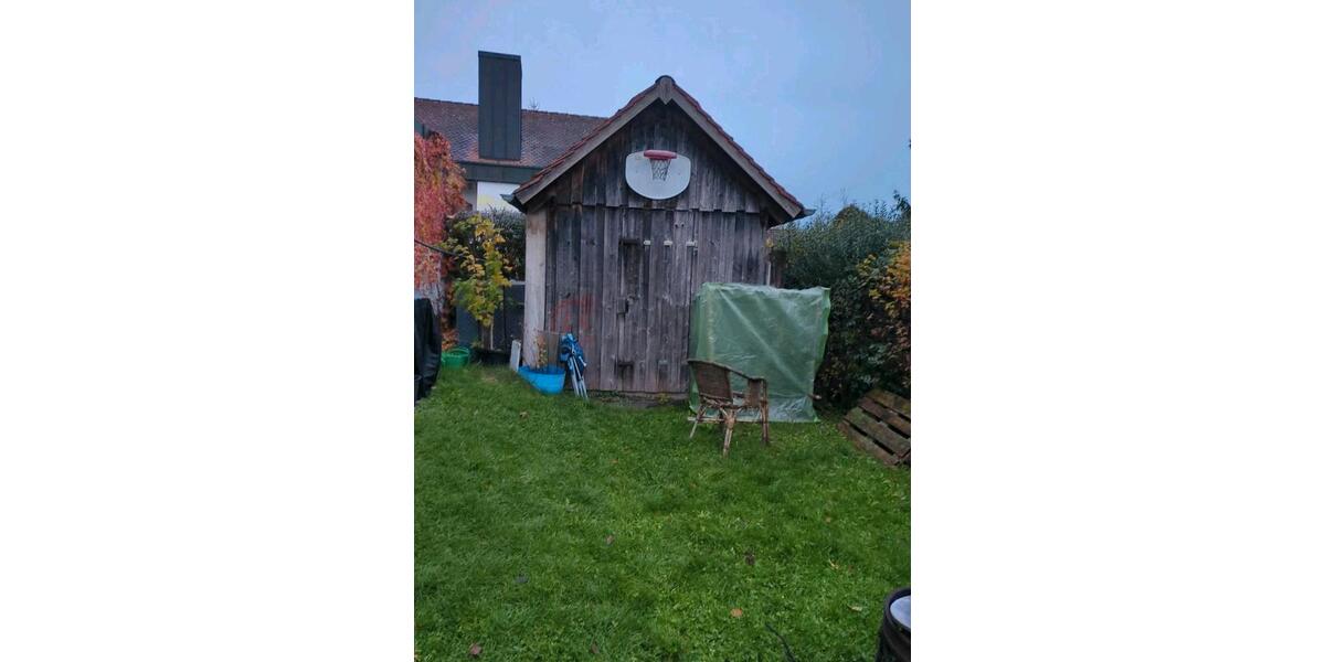 Doppelhaushälfte Leutershausen - 9 Zimmer, 126 m&sup2;, 320.000&euro; | Angebot:23384824