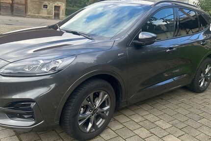 Ford Kuga 12.500 km 30.800 € Messkirch 88605