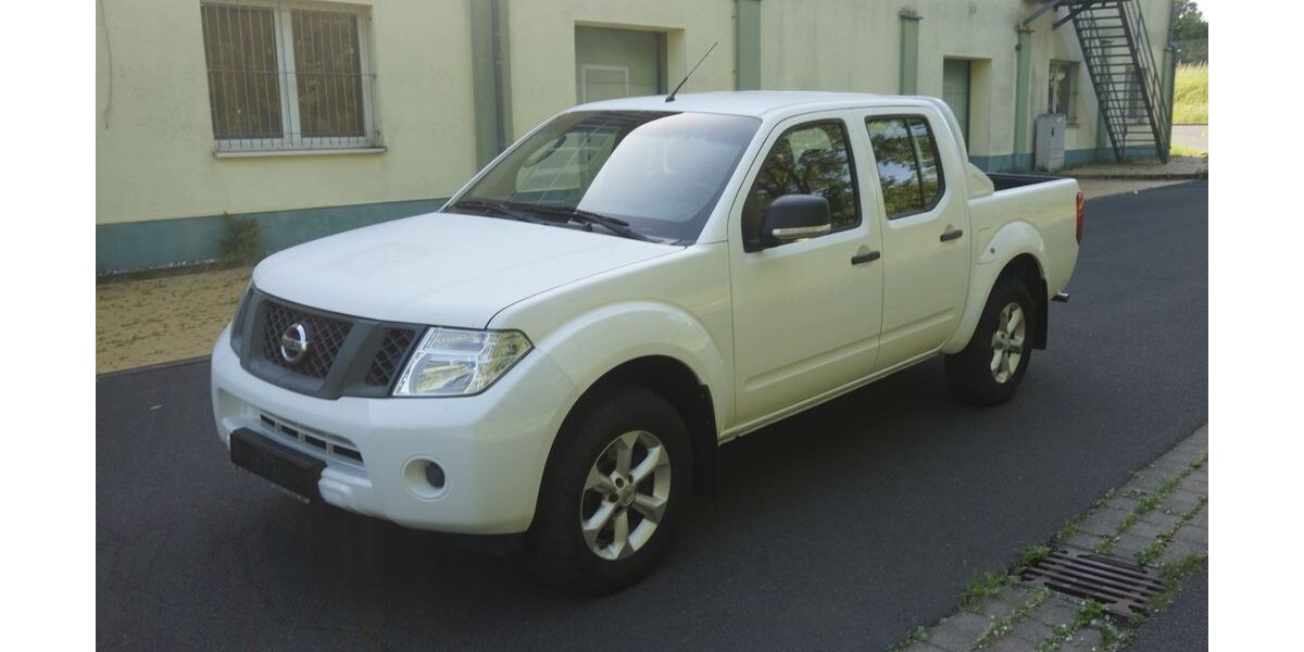 Nissan Navara 211.700 km 9.990 &euro; Bitterfeld 06749
