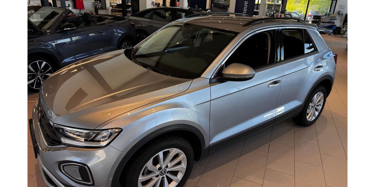 VW T-Roc 87.169 km 17.399 &euro; Bad Endorf 83093