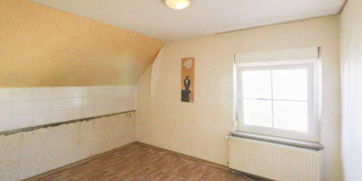 Einfamilienhaus Schwandorf Krondorf - 7 Zimmer, 130 m&sup2;, 299.000&euro; | Angebot:26435050