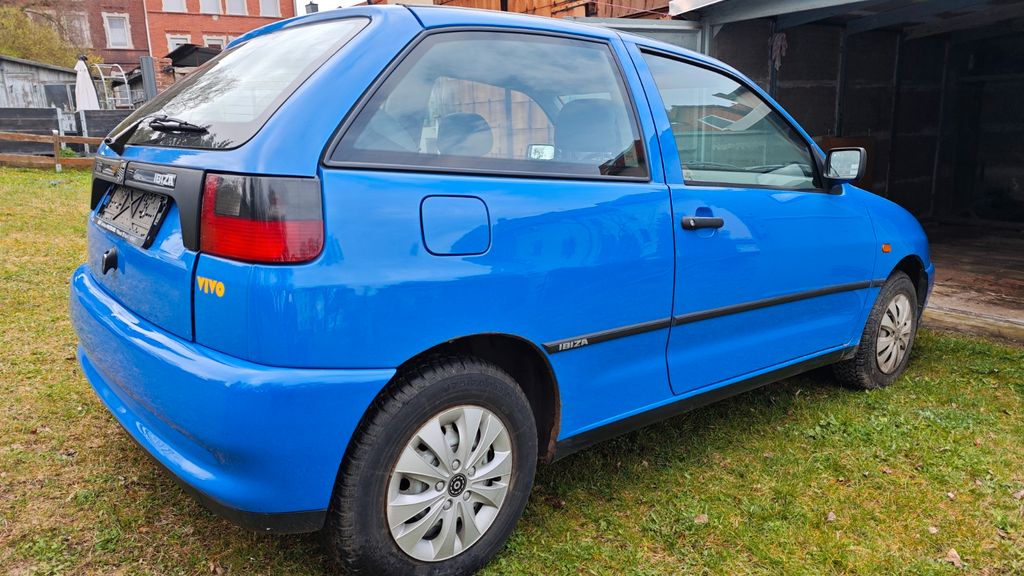 Seat Ibiza 52.000 km 1.250 &euro; Pößneck 07381