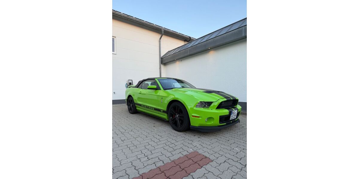 Ford Mustang 123.400 km 18.000 &euro; Harsum 31177