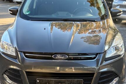 Ford Kuga 205.000 km 8.999 € Speyer 67346