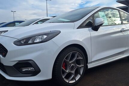 Ford Fiesta 96.000 km 16.900 &euro; Bitburg 54634