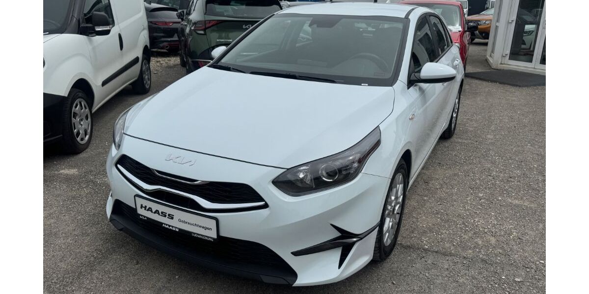 Kia ceed Sportswagon 38.950 km 15.900 &euro; Ludwigsburg 71636