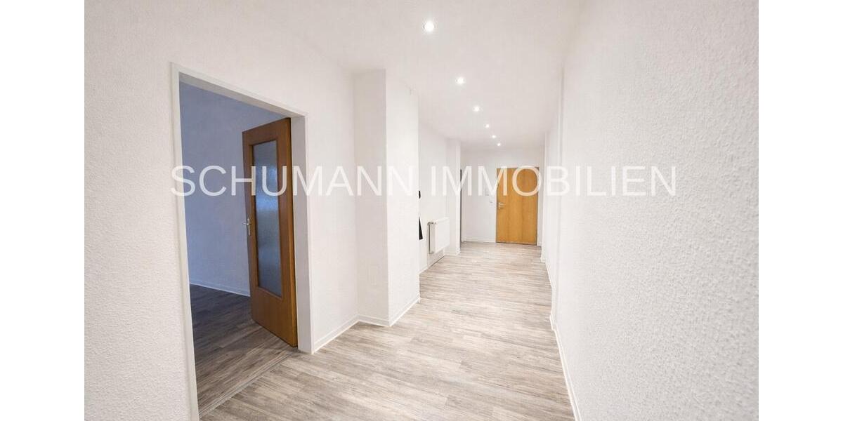 Dachgeschoßwohnung Sande - 2 Zimmer, 90 m&sup2;, 550&euro; | Angebot:26645688