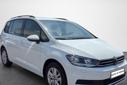 VW Touran 26.016 km 26.490 &euro; Nördlingen 86720