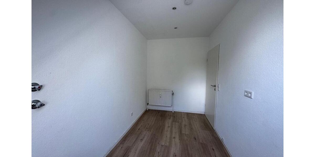 Dachgeschoßwohnung Flensburg Fruerlund - 2 Zimmer, 62 m&sup2;, 175.000&euro; | Angebot:27443966