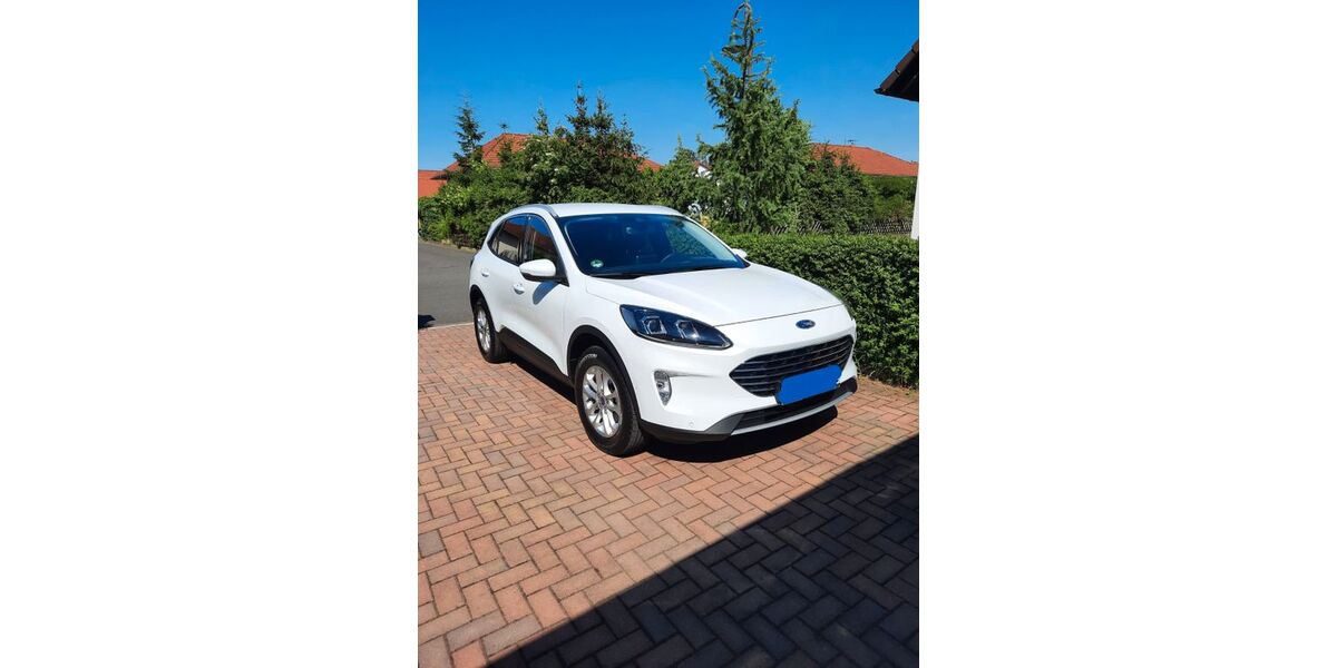 Ford Kuga 91.515 km 20.899 &euro; Belgershain 04683