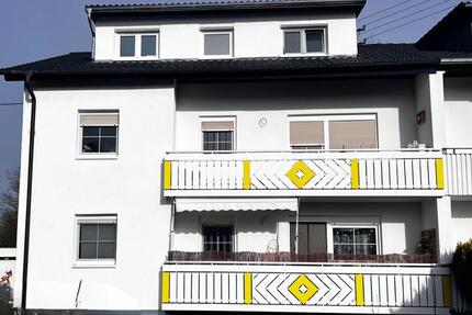 Dreifamilienhaus mit sonnigem Garten 8 zimmer