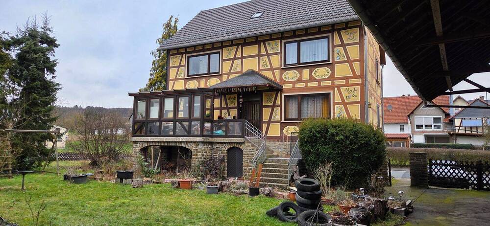 Bauernhaus, Landhaus Gladenbach Rüchenbach - 8 Zimmer, 180 m&sup2;, 335.000&euro; | Angebot:26658954