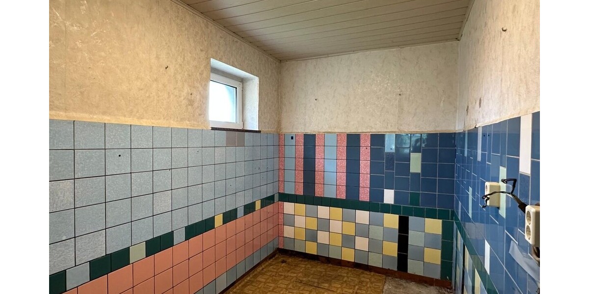 HORN IMMOBILIEN ++ großzügiges Wohnhaus mit Einliegerwohnung und Nebengelass in Ducherow - Mehrfamilienhaus, Wohnhaus Ducherow | Angebot:27248676