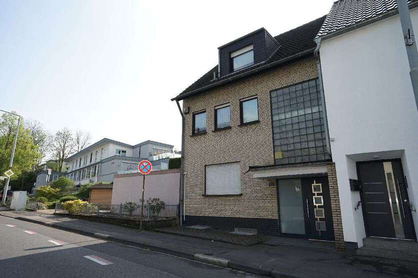 Haus zum Kaufen in Leverkusen 439.000 € 130 m²