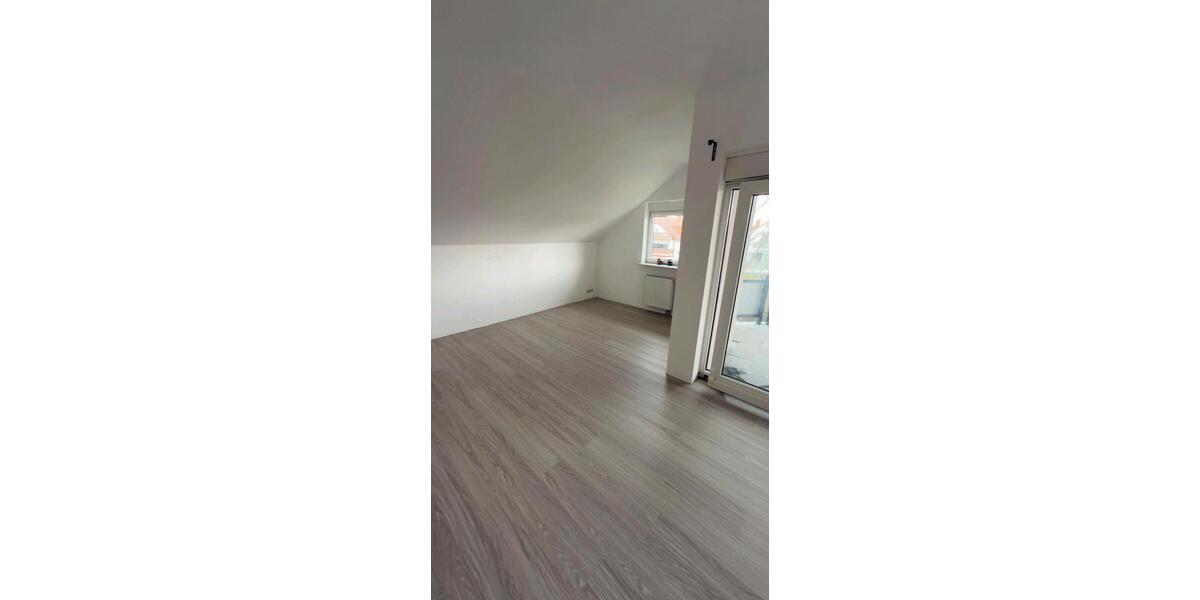 Dachgeschoßwohnung Rödermark - 3.5 Zimmer, 102 m&sup2;, 1.400&euro; | Angebot:26279477