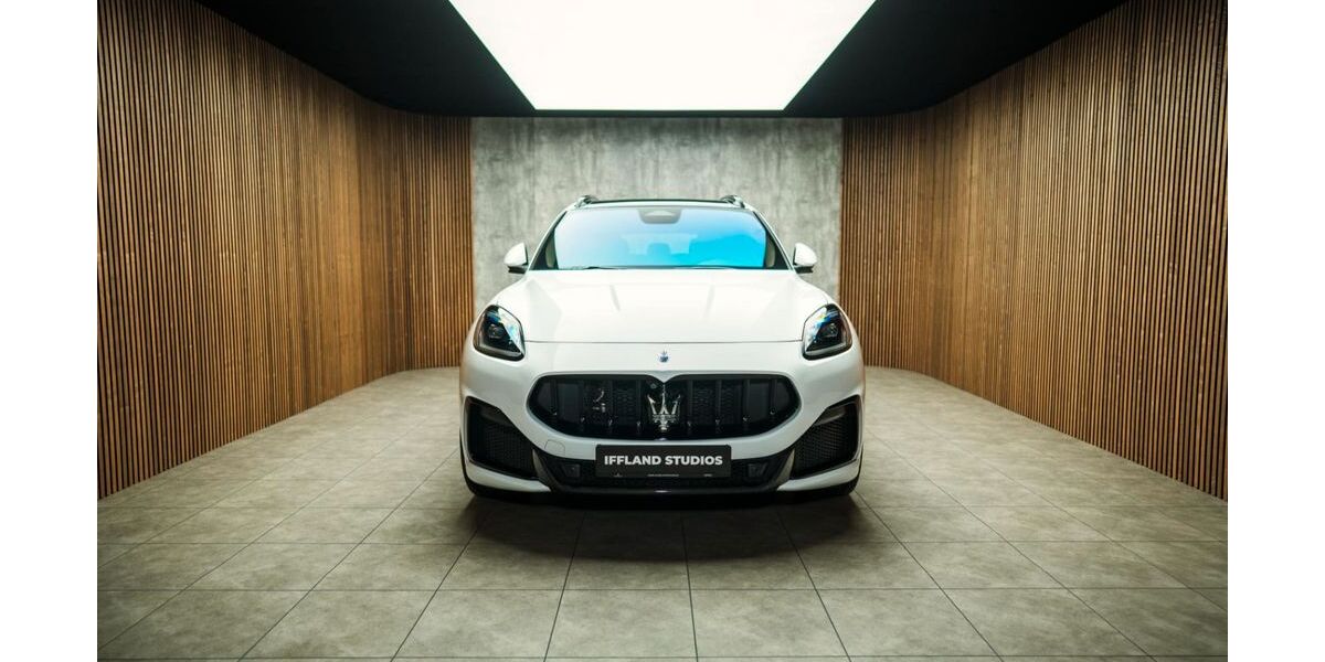 Maserati Grecale 9.978 km 77.899 &euro; Köln 50996