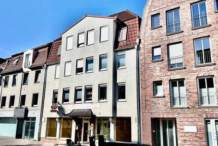Zwei Gewerbeeinheiten im Erdgeschoss eines Wohn- und Geschäftshauses mit Tiefgaragenstellplatz in beliebter Lage in Oldenburg- Gerichtsviertel zimmer