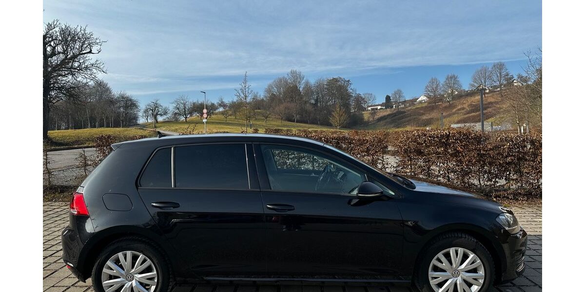 VW Golf 69.884 km 14.850 &euro; Berglen 73663