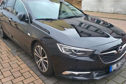 Opel Insignia 194.000 km 11.800 € Frankfurt 60385