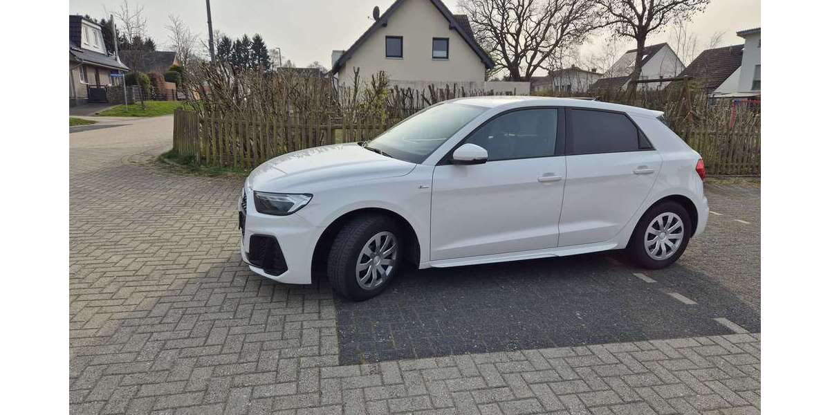 Audi A1 99.000 km 16.950 &euro; Roetgen, Tor zur Eifel 52159