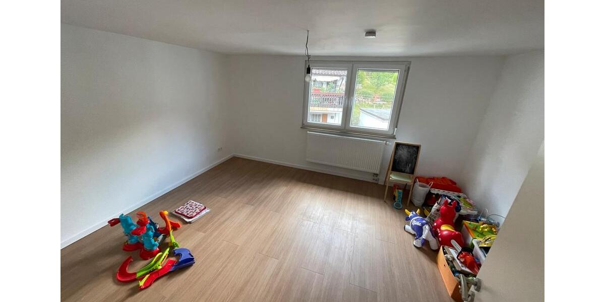 Doppelhaushälfte Annweiler am Trifels - 4 Zimmer, 120 m&sup2;, 1.300&euro; | Angebot:26408781