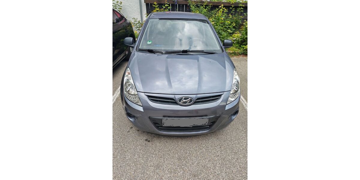 Hyundai i20 97.700 km 2.450 &euro; Wolfratshausen 82515