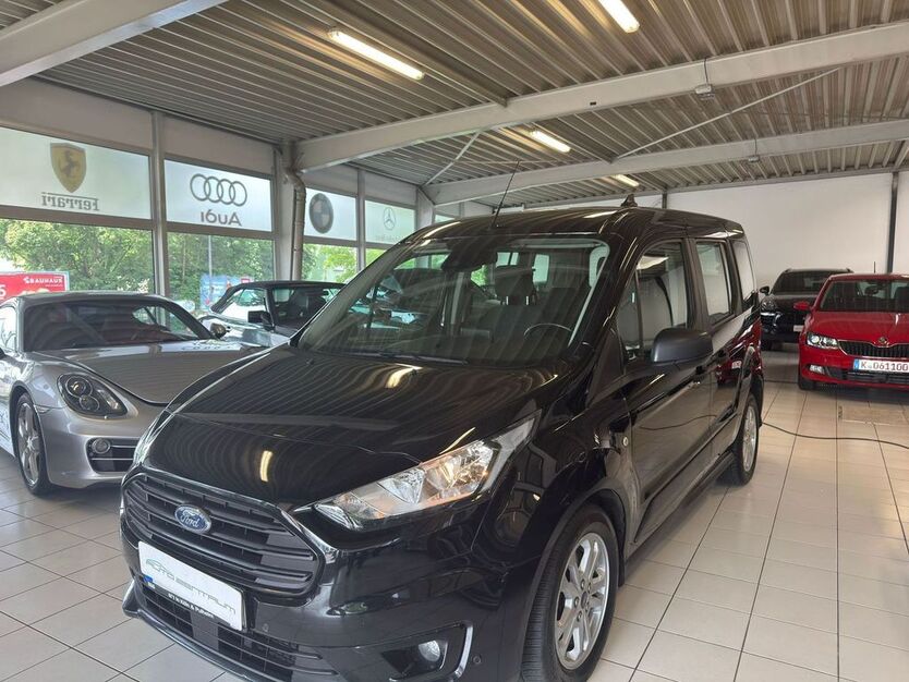 Ford Tourneo Connect 135.000 km 17.590 € Köln 50827