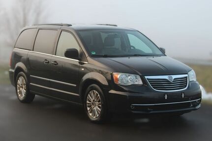 Lancia Voyager