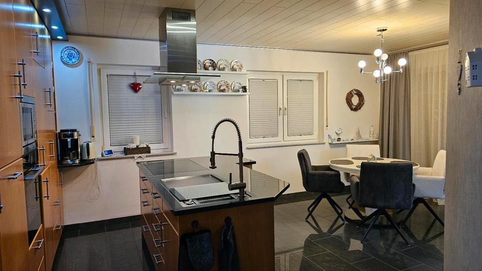 Einfamilienhaus Warburg - 5 Zimmer, 132 m&sup2;, 525.000&euro; | Angebot:27121122