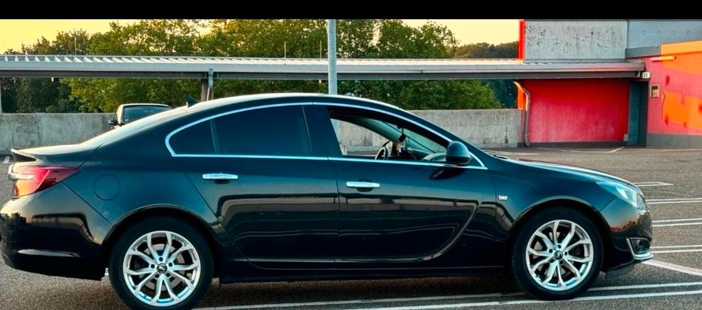 Opel Insignia 193.500 km 8.500 &euro; Lübbecke 32312