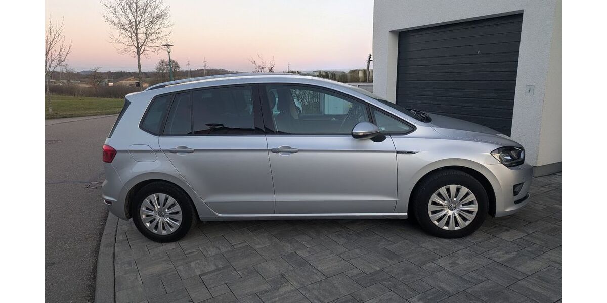 VW Golf Sportsvan 80.000 km 14.200 &euro; Hüttlingen 73460