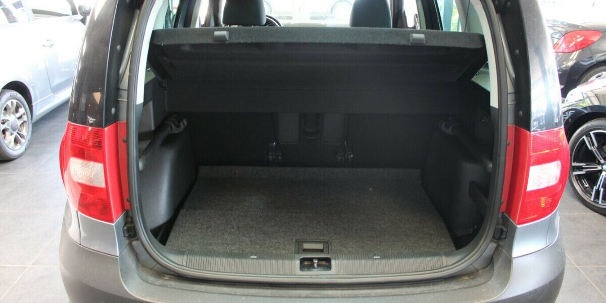 Skoda Yeti 2.0 TDI DSG 4x4 Ambition PLUS EDITION 52.528 km 13.980 &euro; Euskirchen 53881