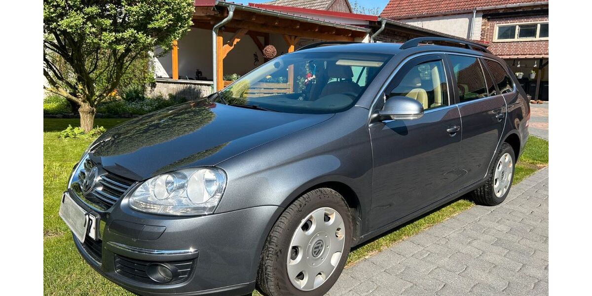 VW Golf 201.000 km 5.999 &euro; Schönewalde 04916
