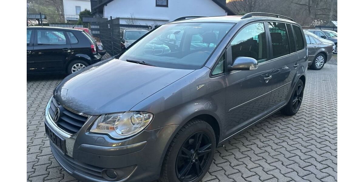 VW Touran 288.000 km 2.100 &euro; Siegen 57080
