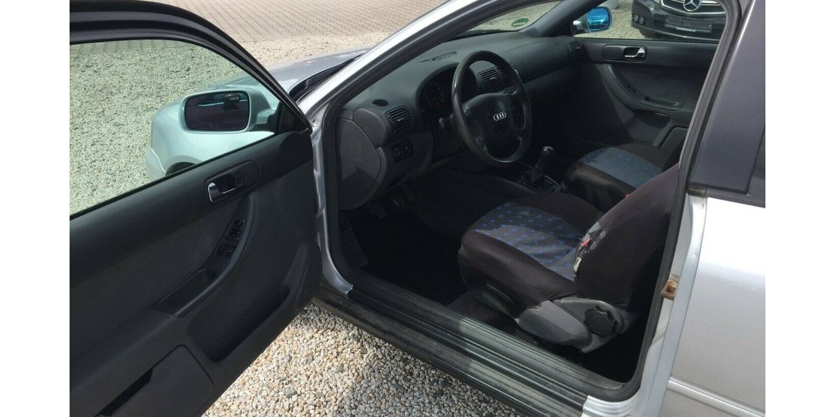 Audi A3 1.6 Ambiente! 332.000 km 500 &euro; Himmelkron 95502
