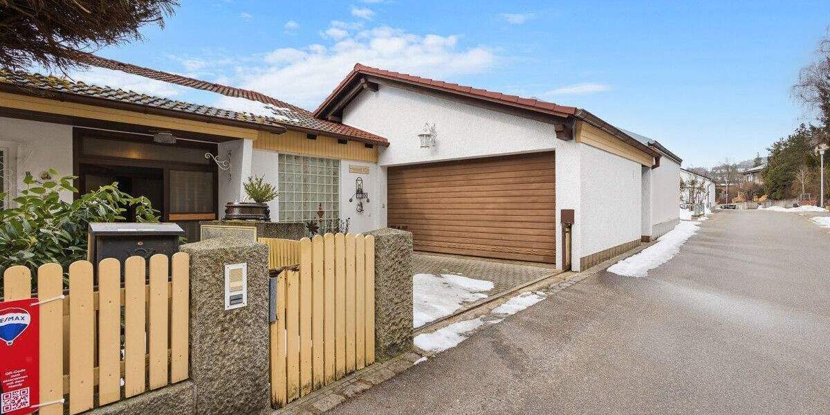 Einfamilienhaus Undorf Undorf - 7 Zimmer, 208 m&sup2;, 599.000&euro; | Angebot:25779834