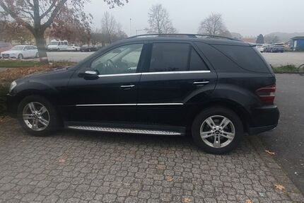 Mercedes-Benz ML 320 300.000 km 7.750 € Würzburg 97074
