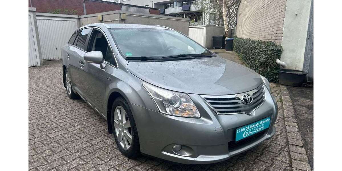 Toyota Avensis 170.000 km 7.450 &euro; Düsseldorf 40589