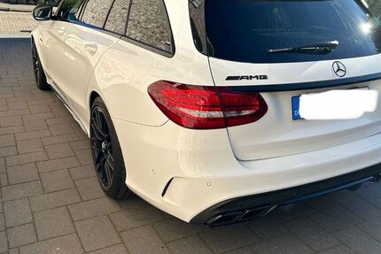 Mercedes C 63 AMG