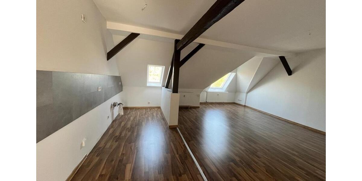 Dachgeschoßwohnung Bitterfeld-Wolfen Bitterfeld - 3 Zimmer, 75 m&sup2;, 550&euro; | Angebot:26337106