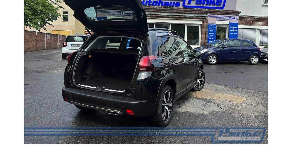 Peugeot 2008 1.2 PT 130 Allure*Pano*Navi*Leder*1-Hand* 79.035 km 12.490 &euro; Berlin 13187