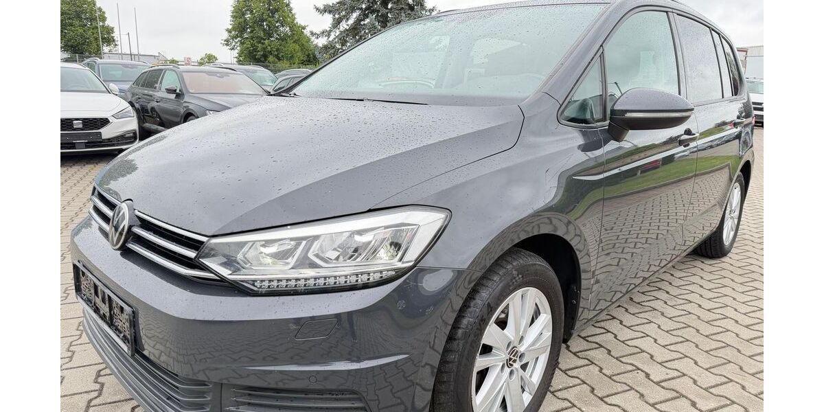 VW Touran 252.144 km 11.590 &euro; Nabburg 92507