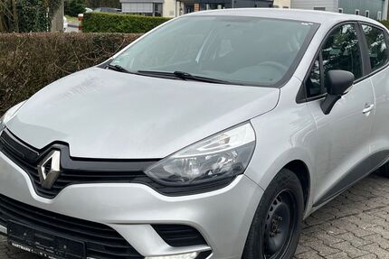 Renault Clio 209.911 km 5.000 &euro; Arnsberg 59757