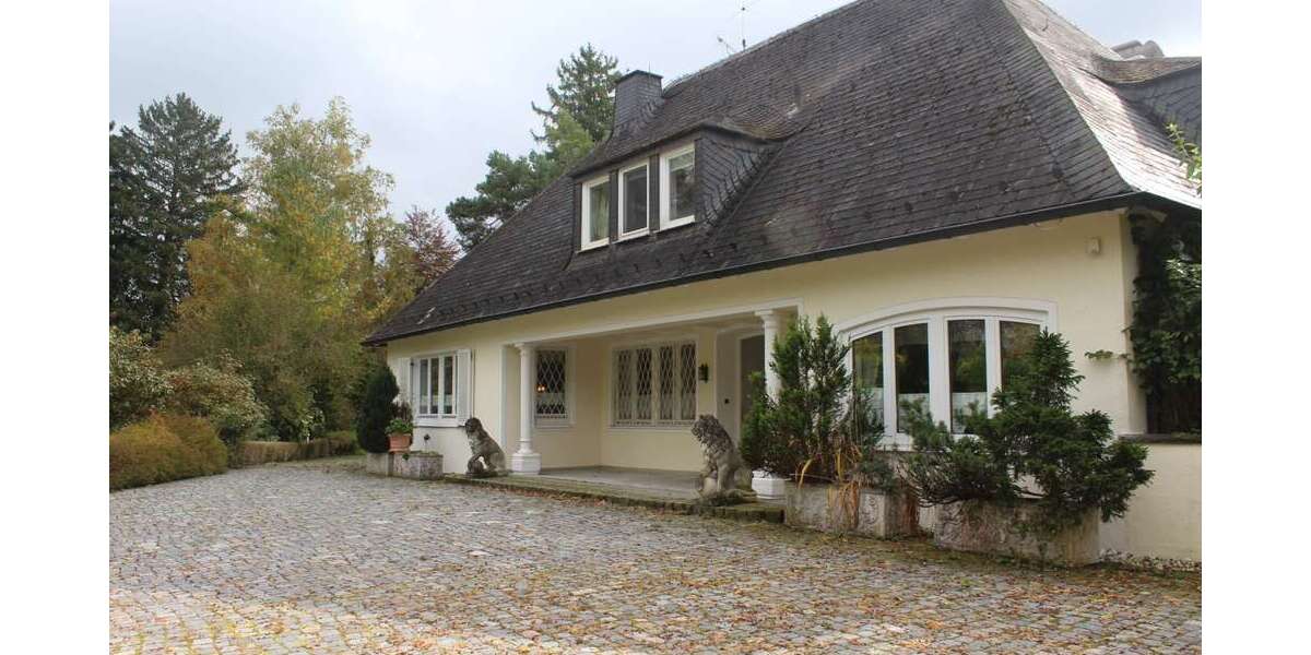 Haus zum Kaufen in Marktoberdorf 1.540.000 € 404 m² 10 zimmer