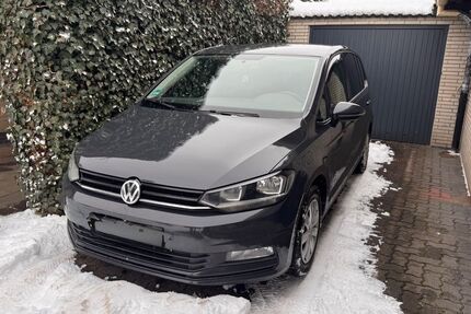VW Touran 312.000 km 8.000 &euro; Norderstedt 22844
