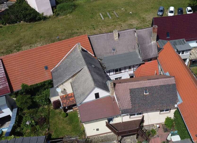 Haus zum Kaufen in Hohenmölsen 113.000 € 435 m²