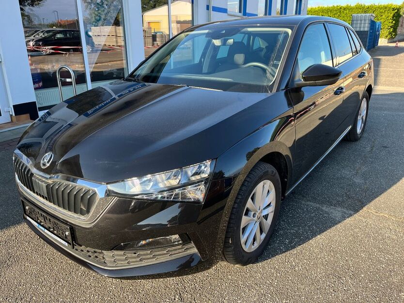 Skoda Scala 22.414 km 19.990 € Tessin 18195