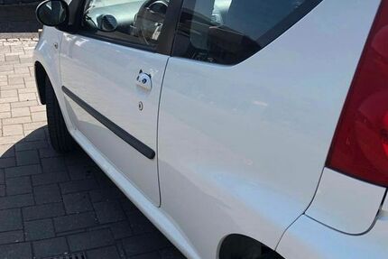 Peugeot 107 189.000 km 980 &euro; Mörsbach 57629