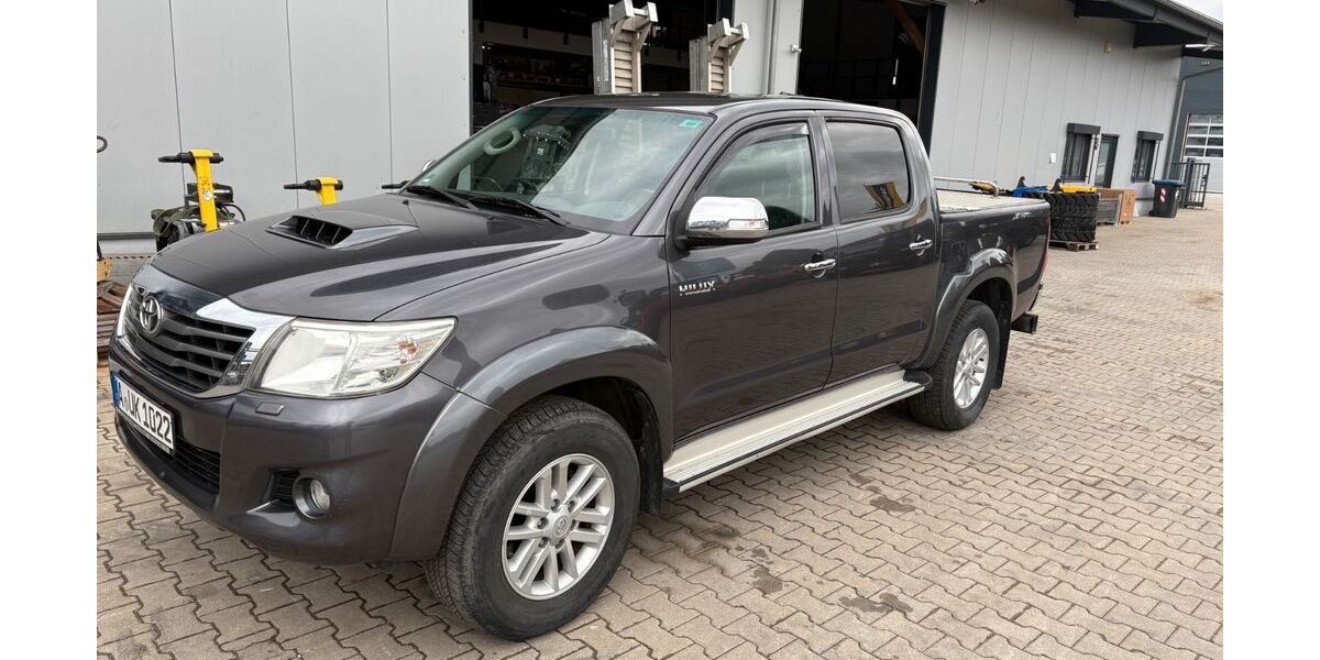 Toyota Hilux 83.000 km 26.000 &euro; Neusäß 86356