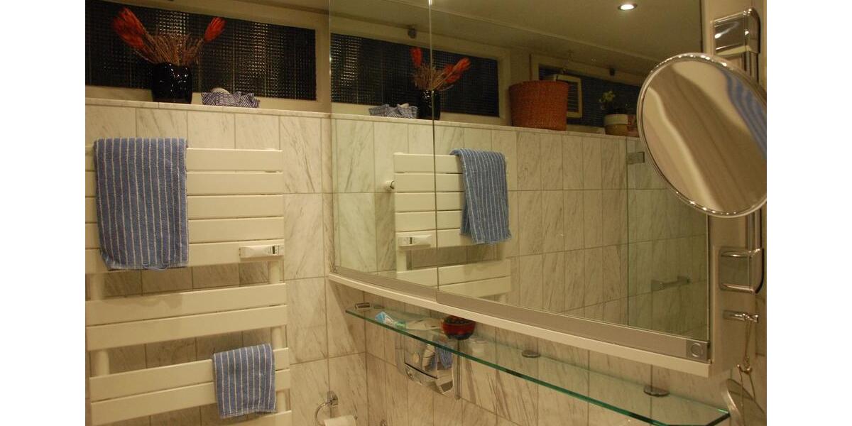 Hochparterre Aachen Aachen-Mitte - 5 Zimmer, 125 m&sup2;, 1.800&euro; | Angebot:25170751